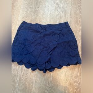 Vineyard Vines skort scallop edge navy seersucker size 6 double pocket zipper